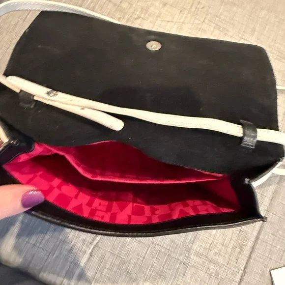 Furla Leather Black and White Clutch with removable crossbody/shoulder strap - Picture 11 of 12